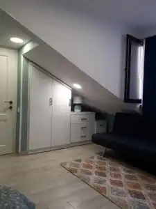 Nicolas - 25
