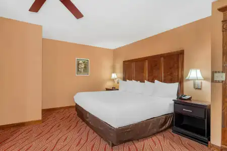 Quality Inn Eureka Springs South - 34