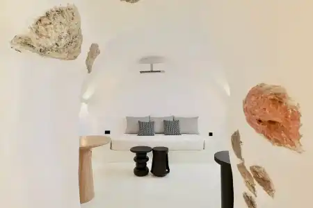 Luna Santorini Suites - 38