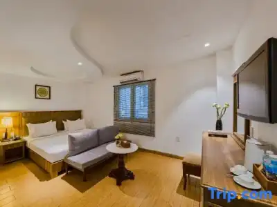 Sky Gem - Ben Thanh - 70