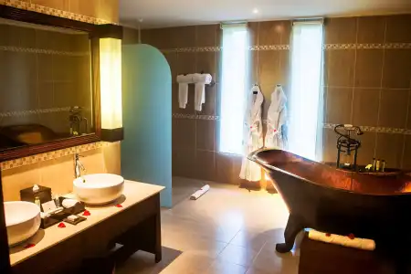 DoubleTree by Hilton Seychelles - Allamanda Resort & Spa - 21