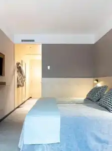 Raval House - 6