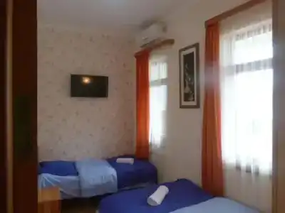Guest House Gamardjoba - 5