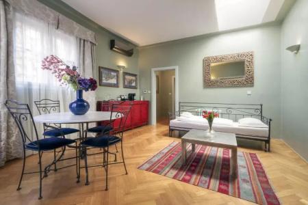 Black Star Suites - 57