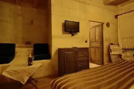 Kayatas Cave Suites - 49