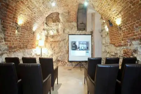Unicus Krakow Old Town - Destigos - 18