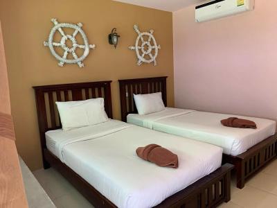 Phi Phi Don Chukit Resort - 6