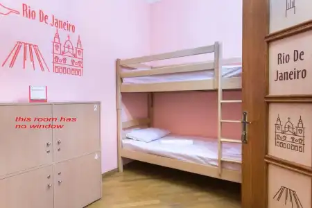 Umba Hostel - 0