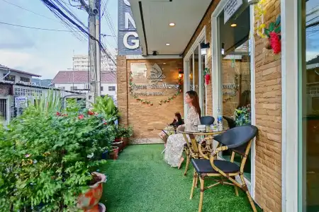 Ruen Buathong Boutique - 18