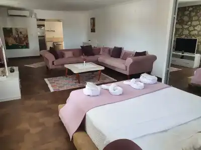 Leyla Suite - 47