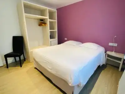 Contact Hôtel - Hôtel les Bleuets & SPA - 96