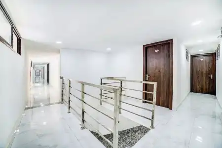 Ghosh Villa Guest House by FabHotels - 9