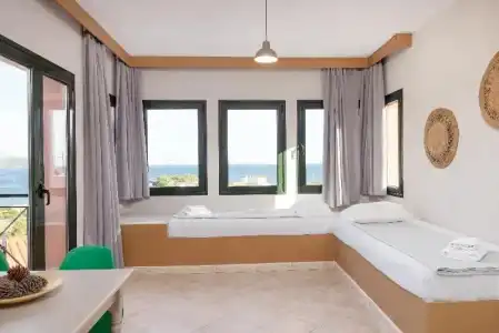 Nisea Samos - 36