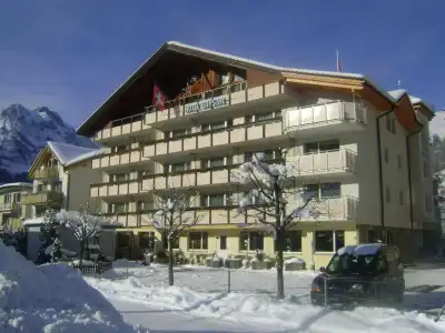 Crystal Engelberg - 16