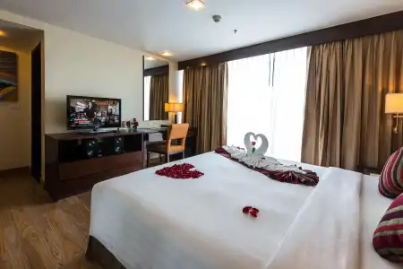 Lohas Residences Sukhumvit - 6