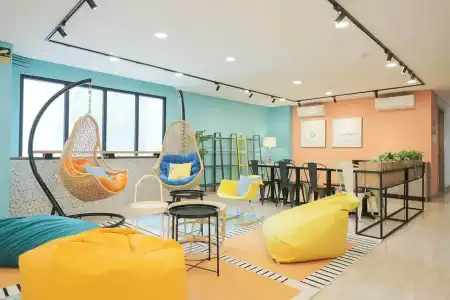 RedDoorz Premium near CBD Puri Indah - 7