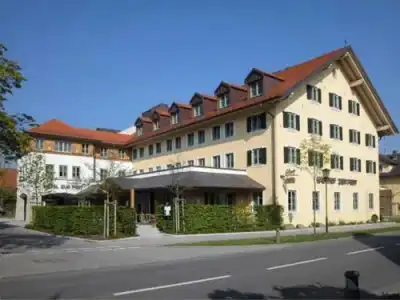 Zur Post - 33