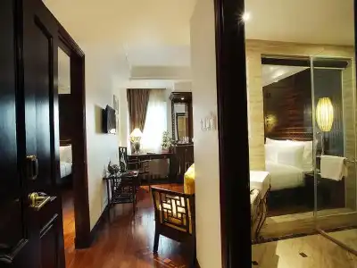 The Palmy and Spa - 41