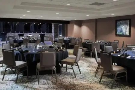 Courtyard Marriott Riverwalk - 23