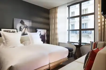 Le Cinq Codet - 84