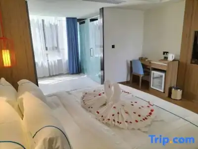 Tropic Towers Apartments - 89