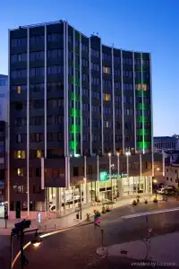 Holiday Inn Lisbon by IHG - 0