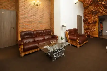 Mezzanine White - 11
