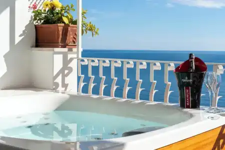 Eden Roc - 332
