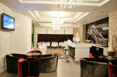 Golden City, Tirana - 18