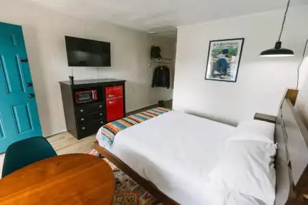 2 Master Suites - Clean - Cozy - WiFi - Elk - Covered Porch - ezAccess - 5 Stars - 4