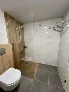 Lemas Suite - 6