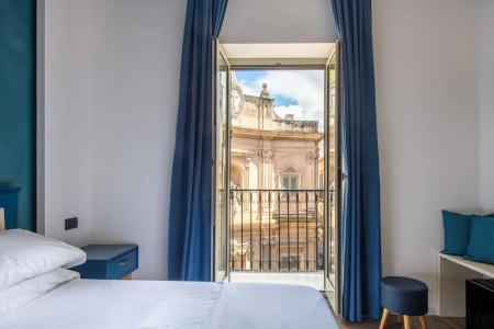Villena Plaza by Wonderful Italy - 48