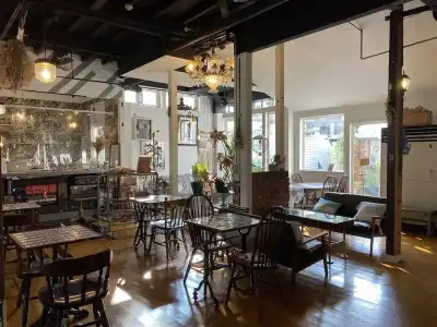 Little Barrel Guest House - 25