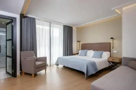 Kyrat Amarac Suites - 35
