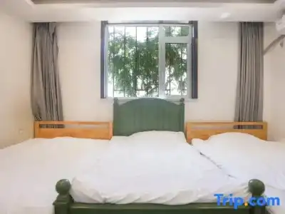 Mayfair Plaza Motel - 69
