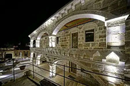 Kayatas Cave Suites - 14