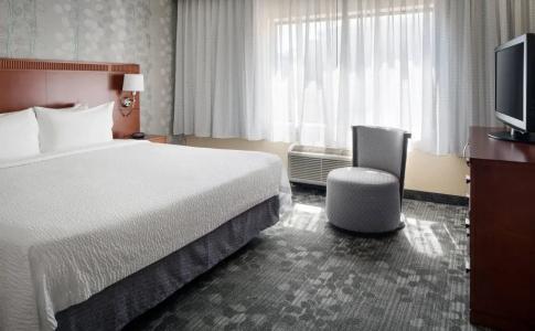 Courtyard Denver Central Park - 6