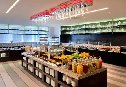 New York Marriott Marquis - 8
