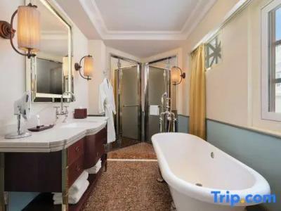 Maxwell Reserve Singapore, Autograph Collection - 53