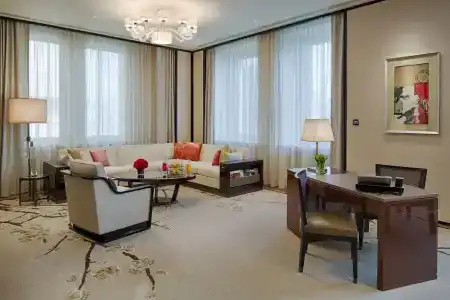 The Peninsula - 68
