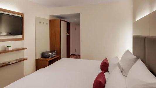 Newton Heilbronn - 3