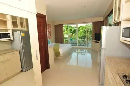 Chalong Beach Front Residence - 28