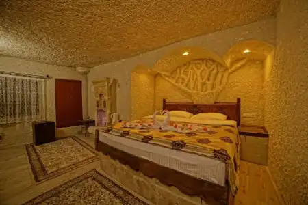 Melek Cave - 62