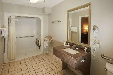 Quality Inn Augusta West Near Fort Gordon - 8