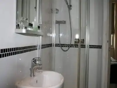 Grand Pier Guest House - 7