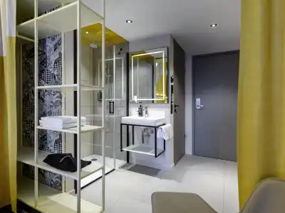 ibis Styles Zurich City Center - 8