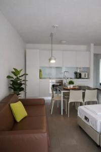 Bayers Boardinghouse & - 62