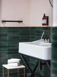 Maisons du Monde Hôtel & Suites - La Rochelle Vieux Port - 56