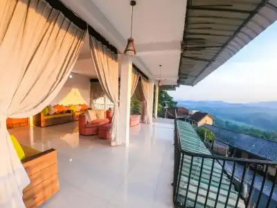 Romance Hills - 109