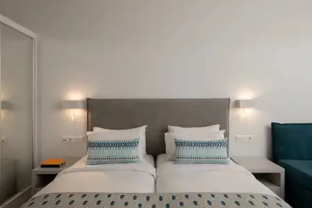Bio Suites - 187